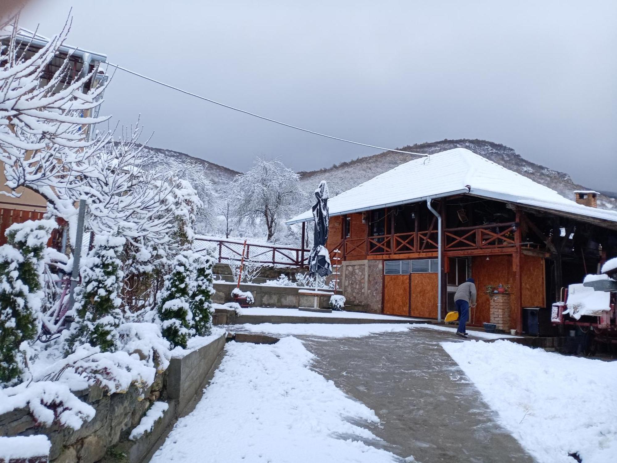 Seosko Turisticko Domacinstvo Stanisic Appartement Kalna Buitenkant foto
